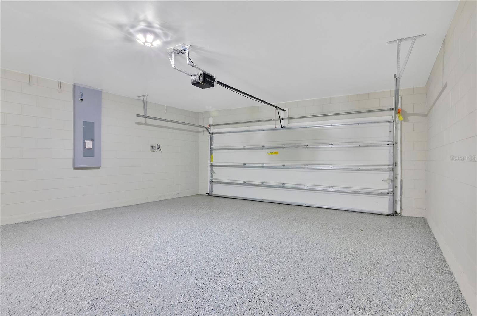 Image 29 of 46 For 2736 Summerglen Lane