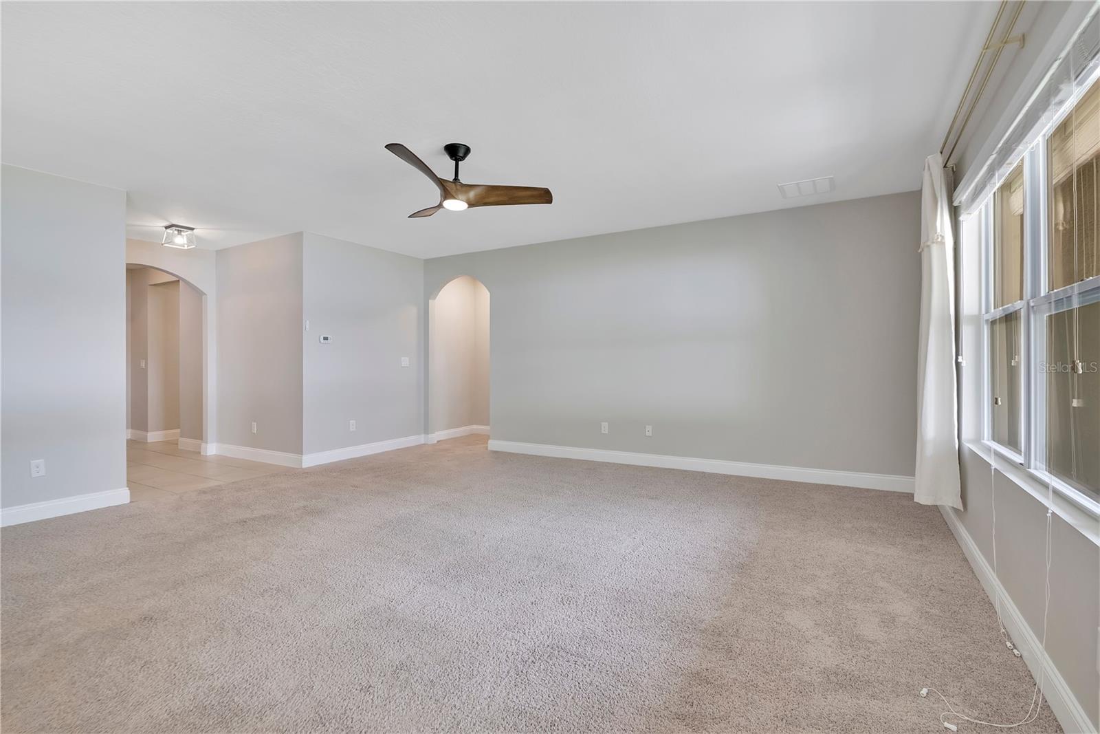 Image 9 of 46 For 2736 Summerglen Lane