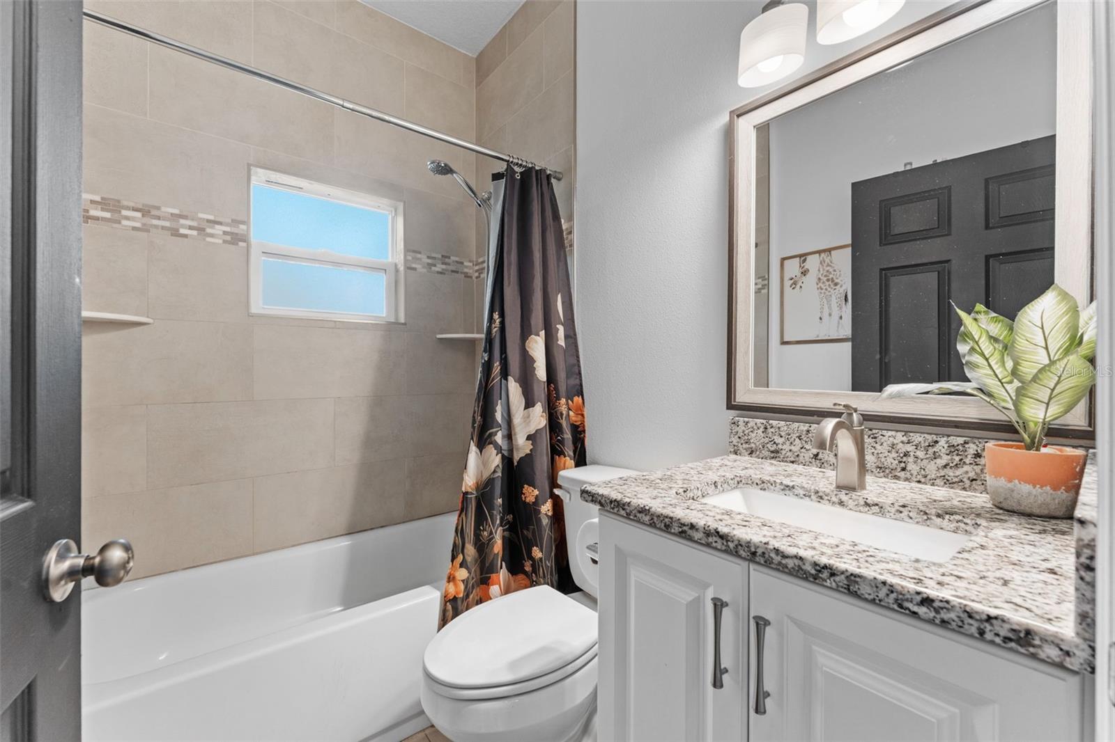 Image 23 of 29 For 637 Holmes Avenue