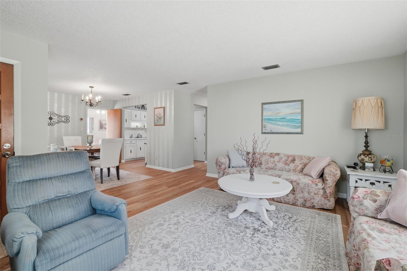 Image 6 of 48 For 309 4th Street