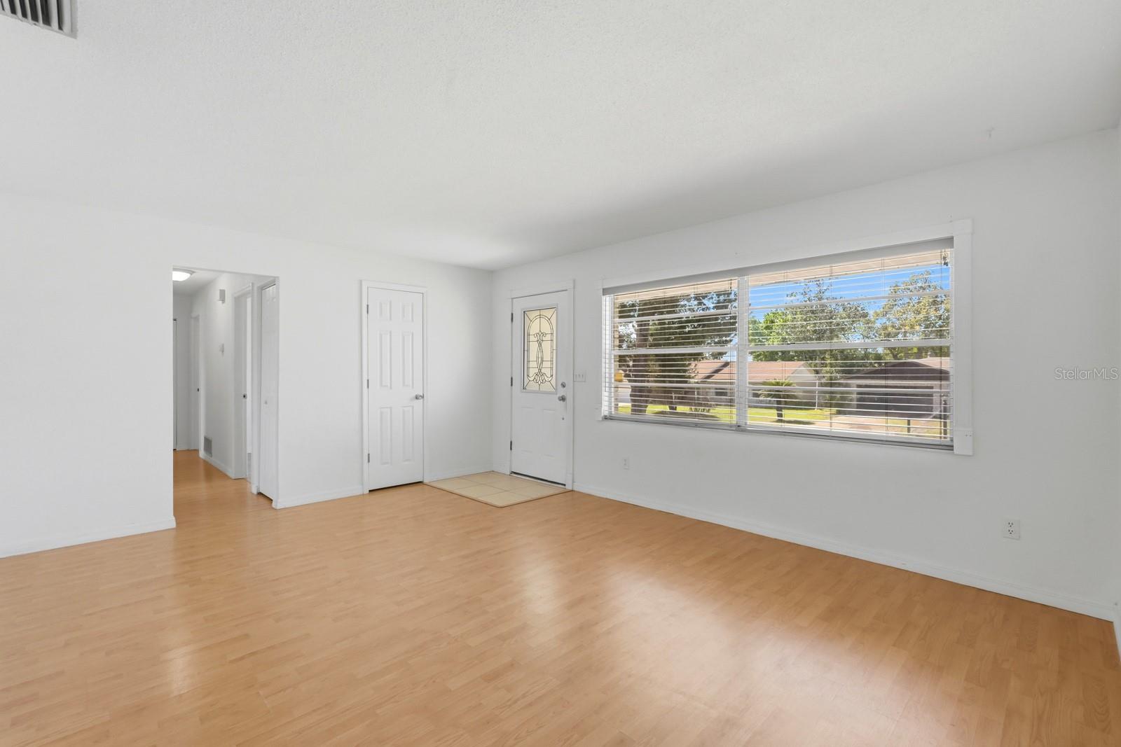 Image 5 of 43 For 1077 Chelsea Way