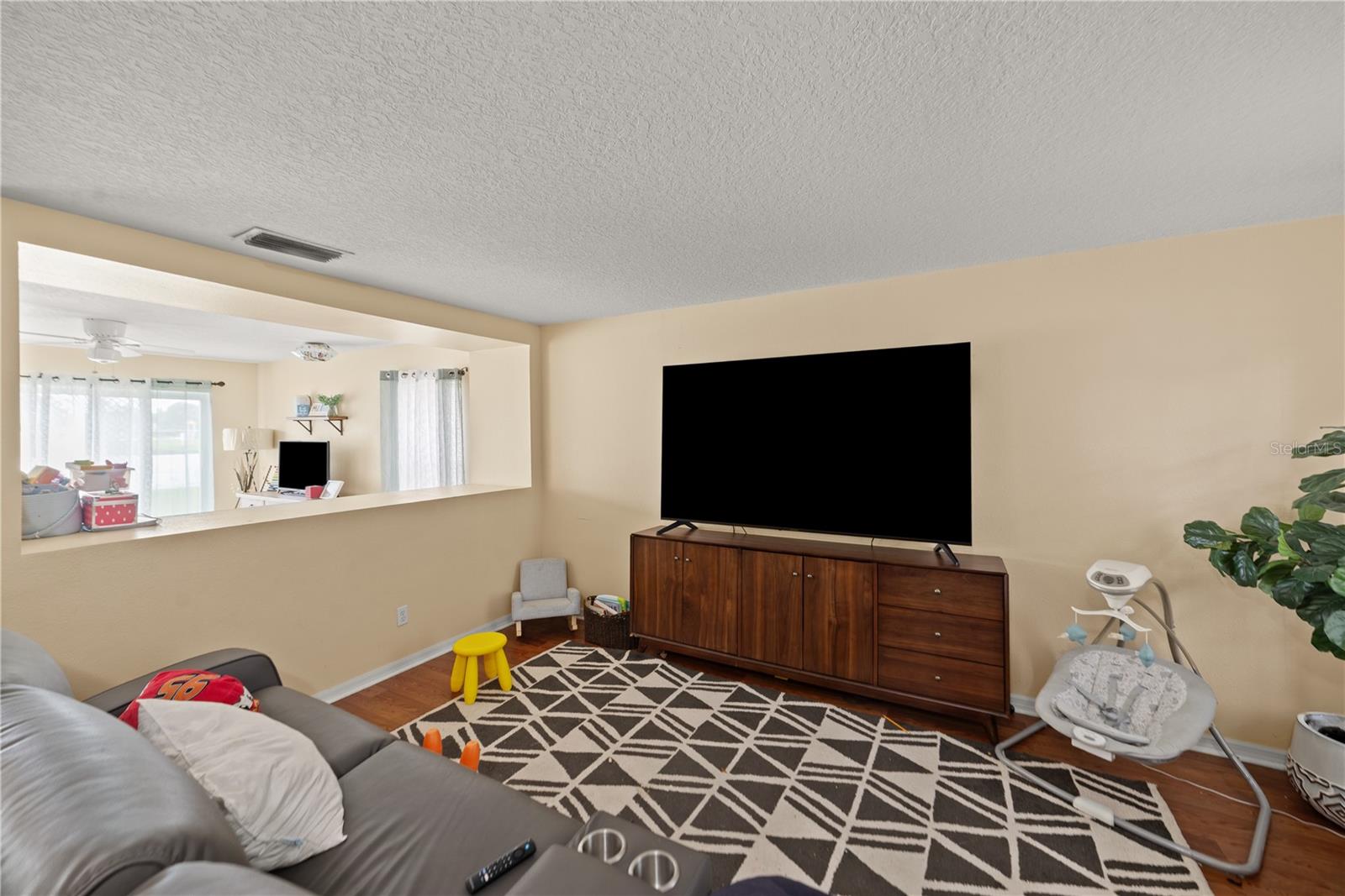 Image 7 of 53 For 32200 Brookstone Drive