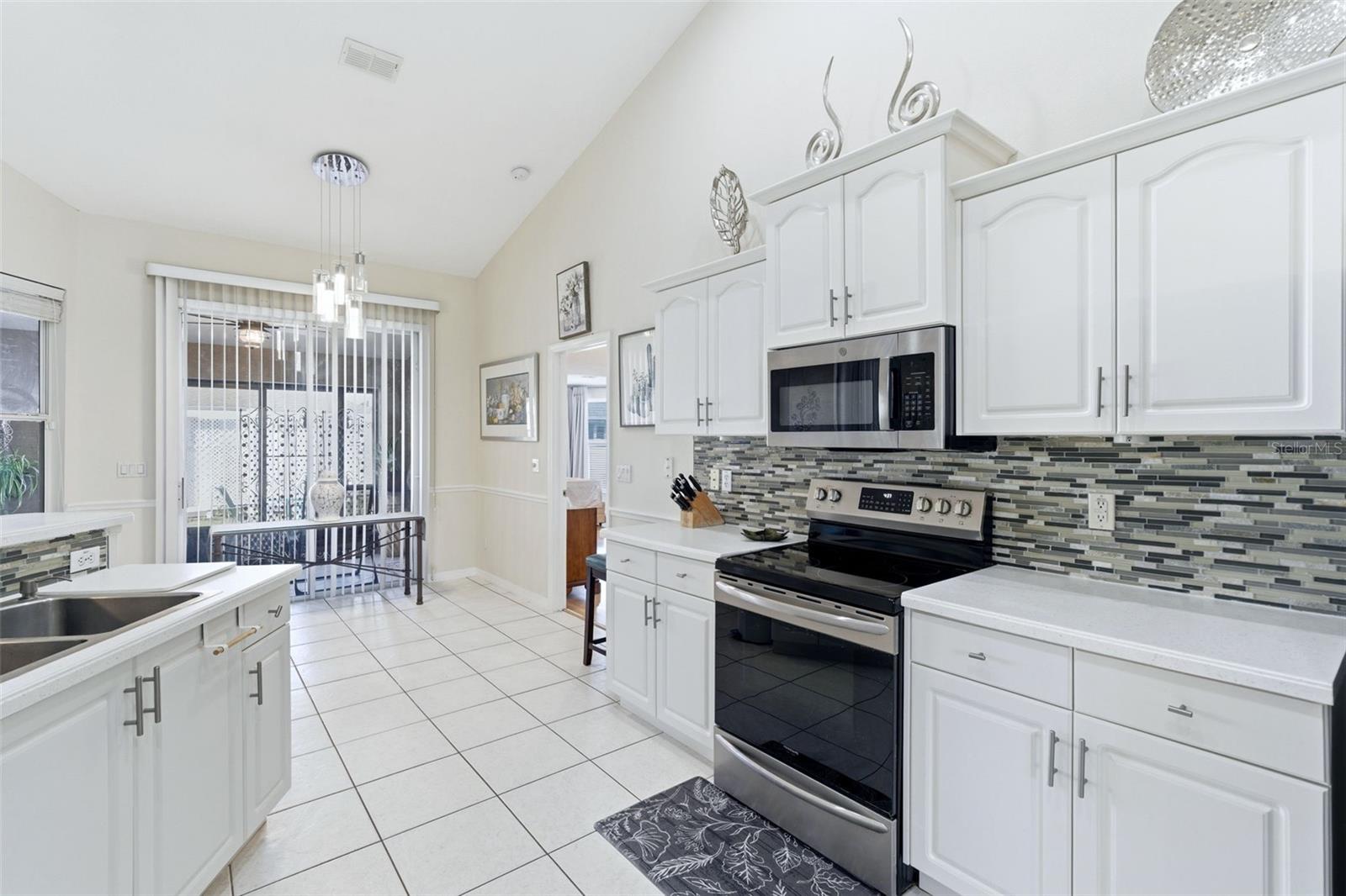 Image 10 of 33 For 484 Kettering Road