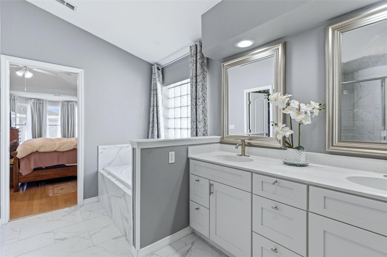 Image 18 of 33 For 484 Kettering Road