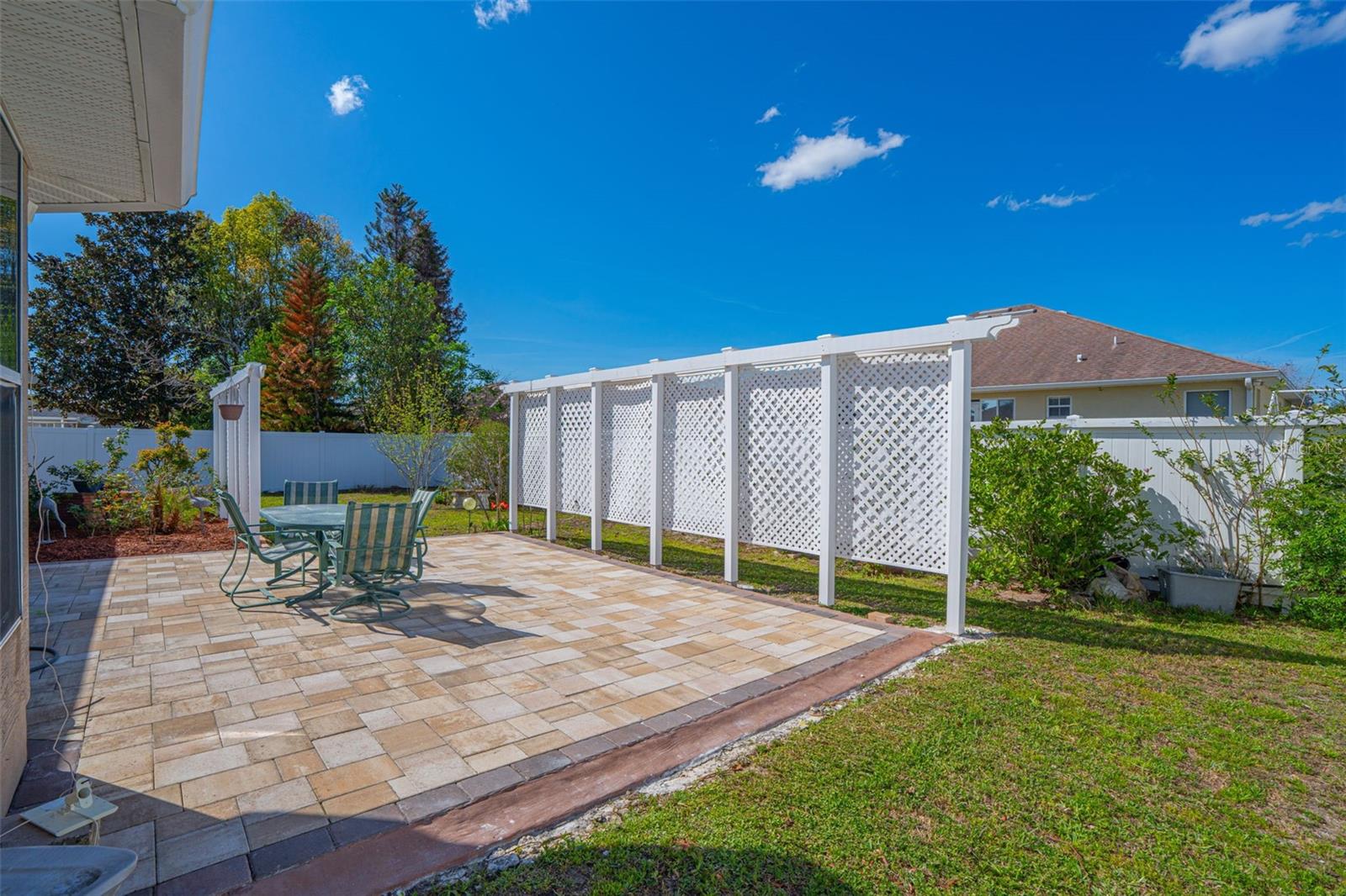 Image 25 of 33 For 484 Kettering Road