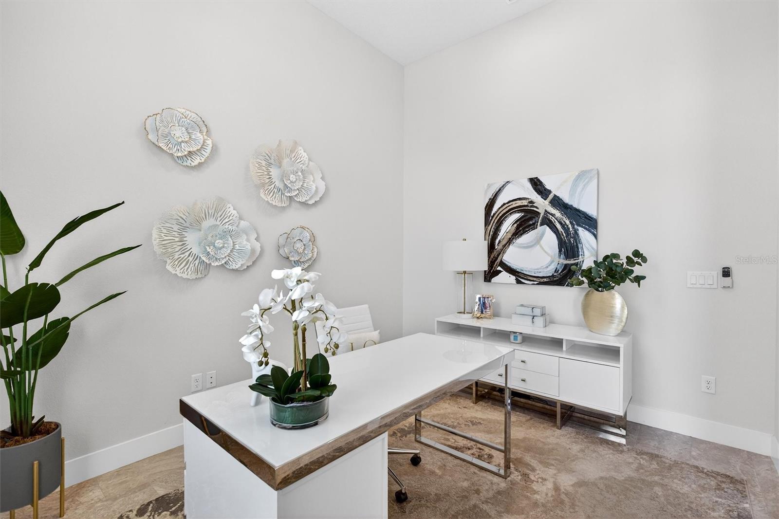 Image 7 of 100 For 513 Wingspan Drive