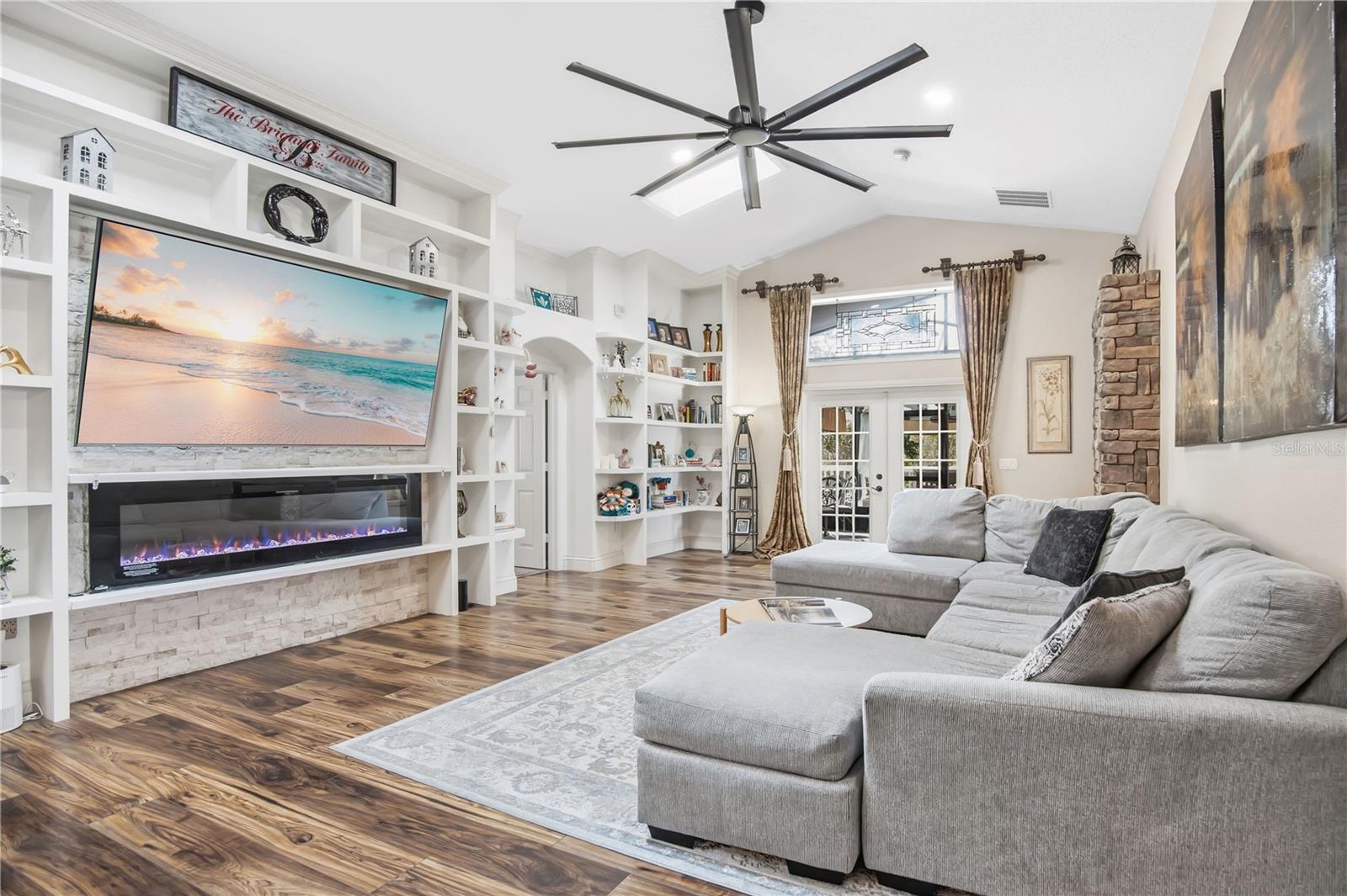 Image 8 of 45 For 3141 Verbena Drive