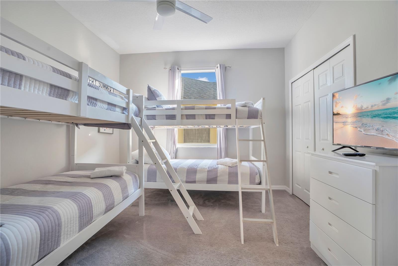 Image 17 of 29 For 544 Pineloch Drive