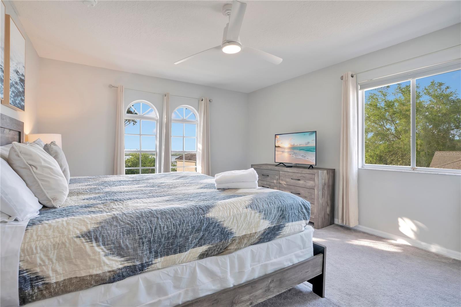 Image 18 of 29 For 544 Pineloch Drive