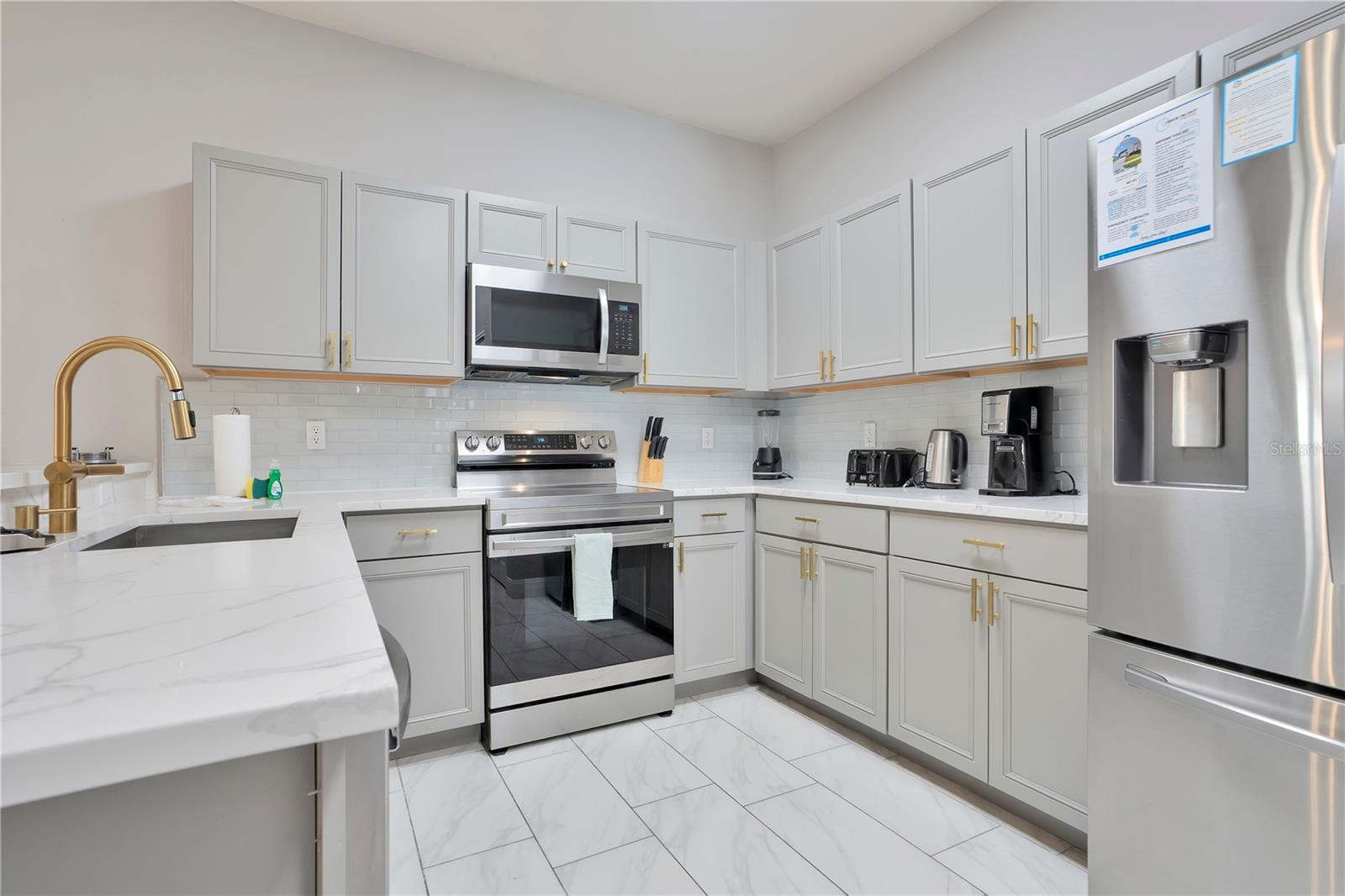 Image 7 of 29 For 544 Pineloch Drive