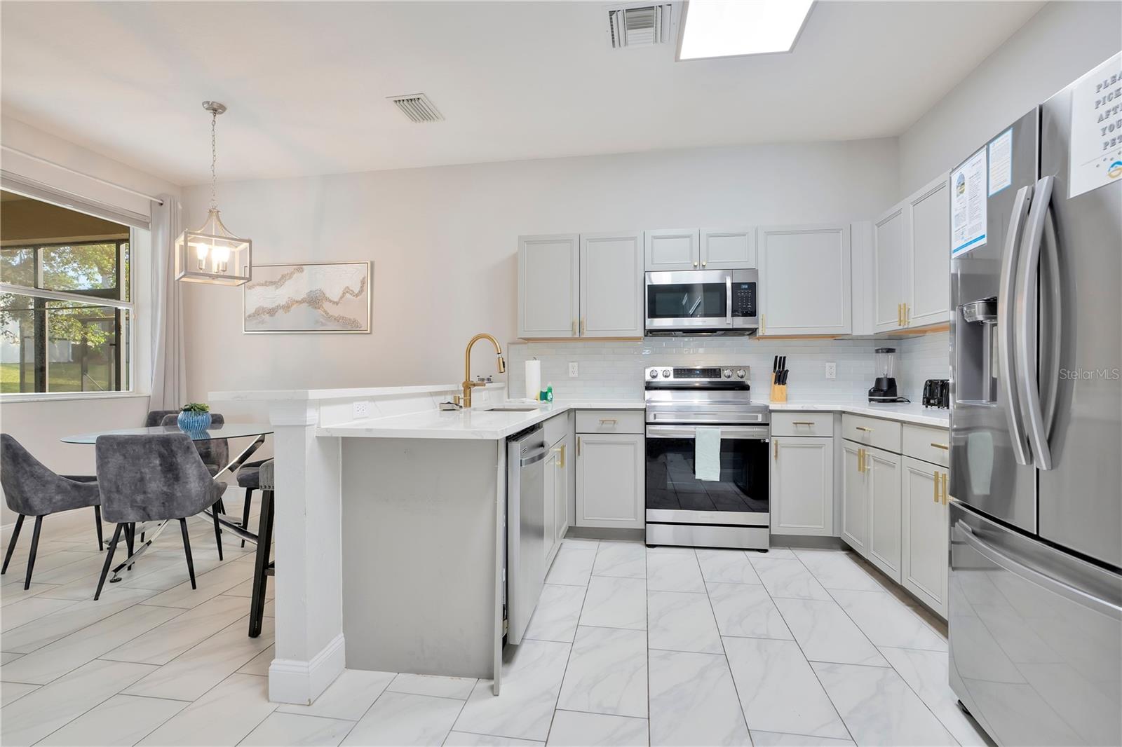 Image 8 of 29 For 544 Pineloch Drive