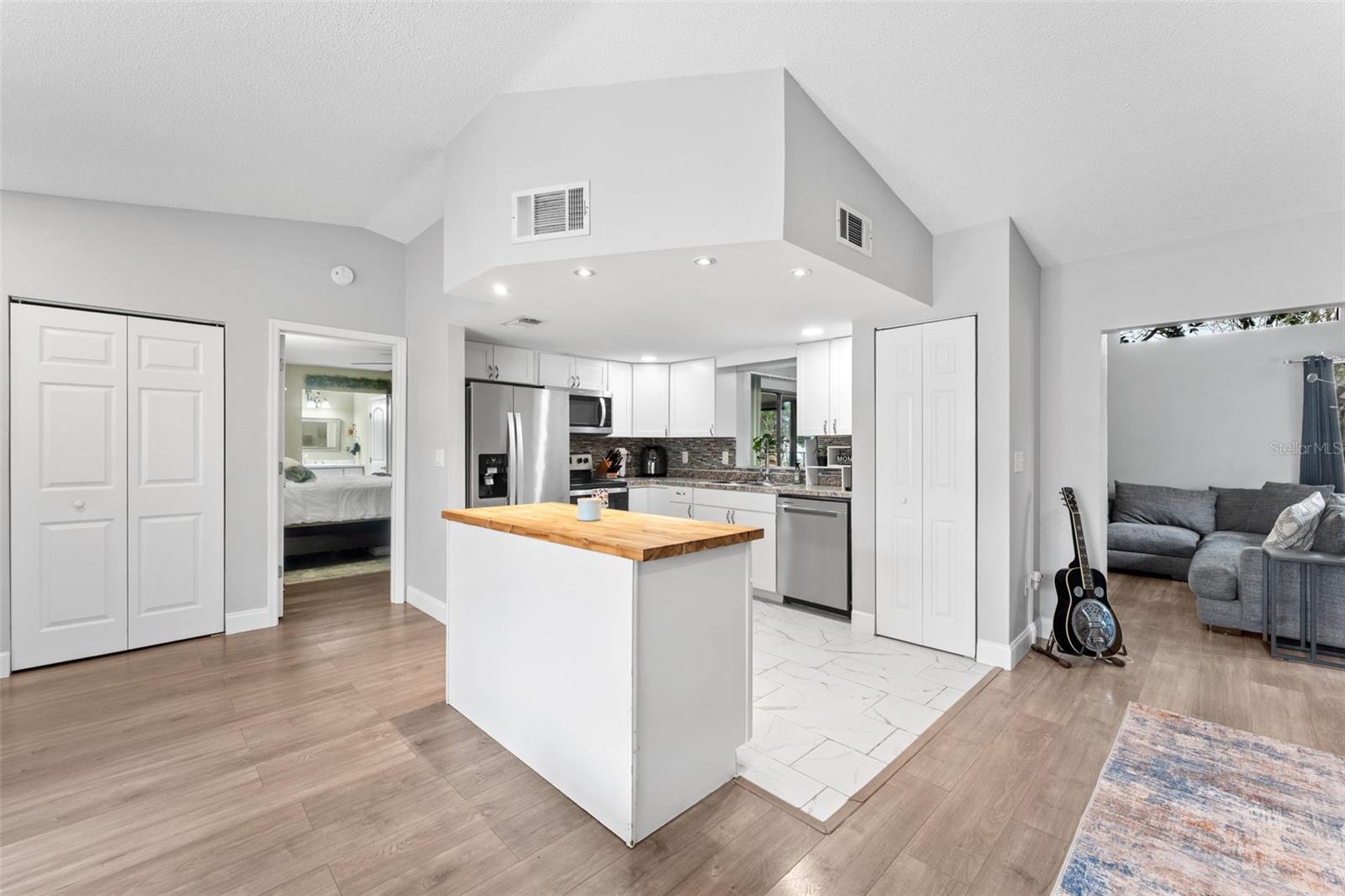 Image 12 of 35 For 120 Quaker Ridge Drive