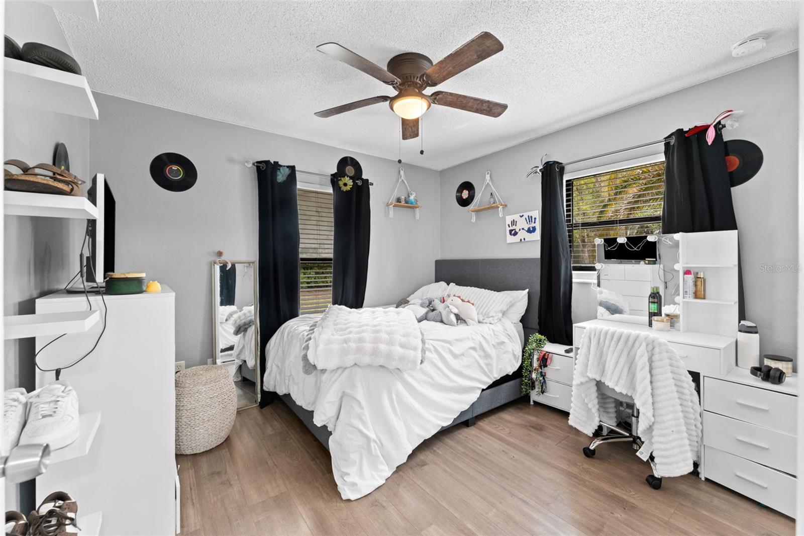 Image 22 of 35 For 120 Quaker Ridge Drive