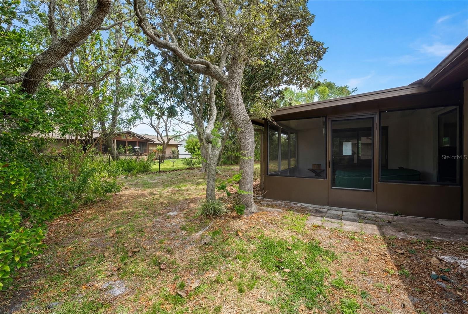 Image 27 of 35 For 120 Quaker Ridge Drive