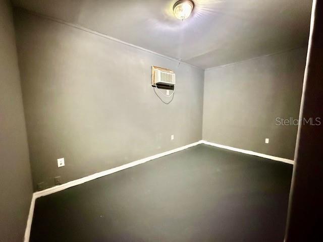 Image 32 of 34 For 4 Sunshine Boulevard