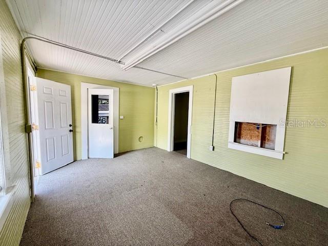 Image 4 of 13 For 323 Delaware Avenue 1