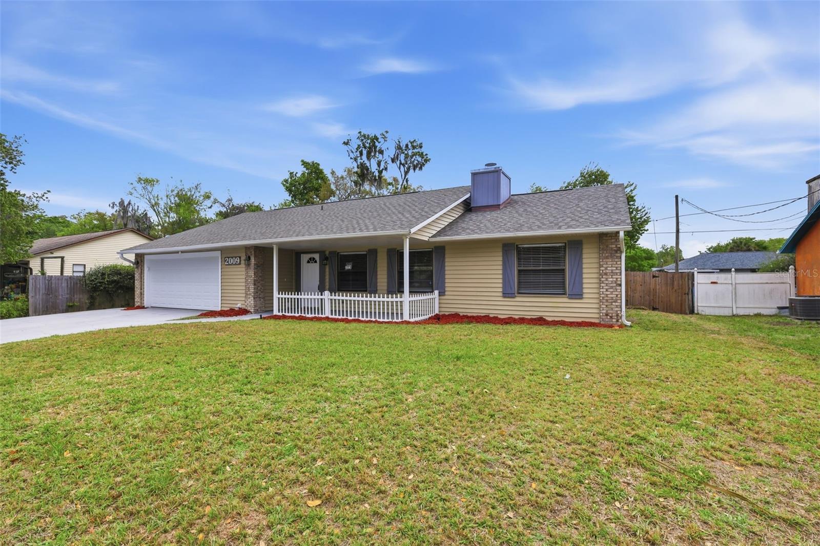 Image 3 of 40 For 2009 Umbrella Tree Drive