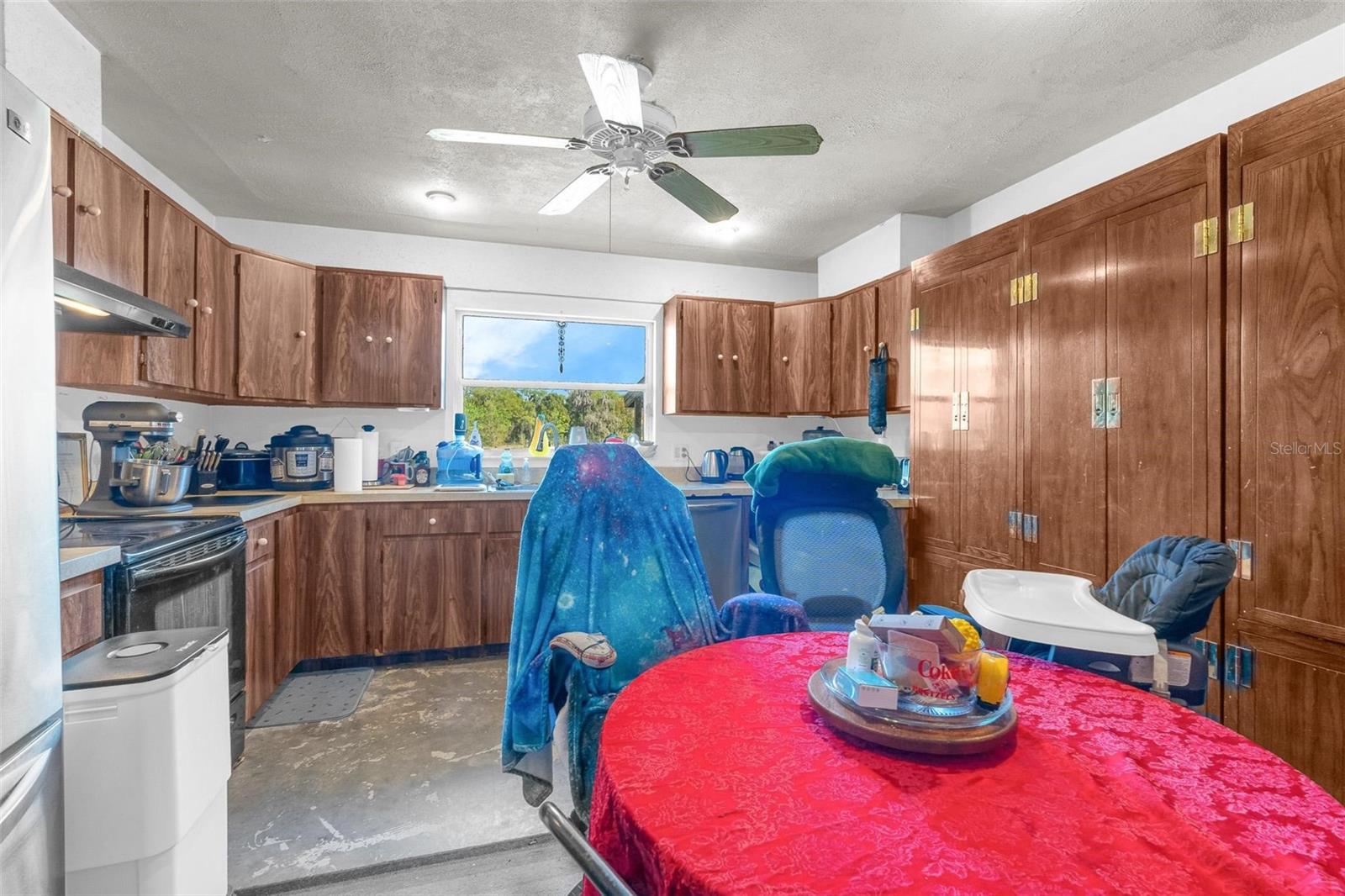 Image 14 of 30 For 475 New York Avenue