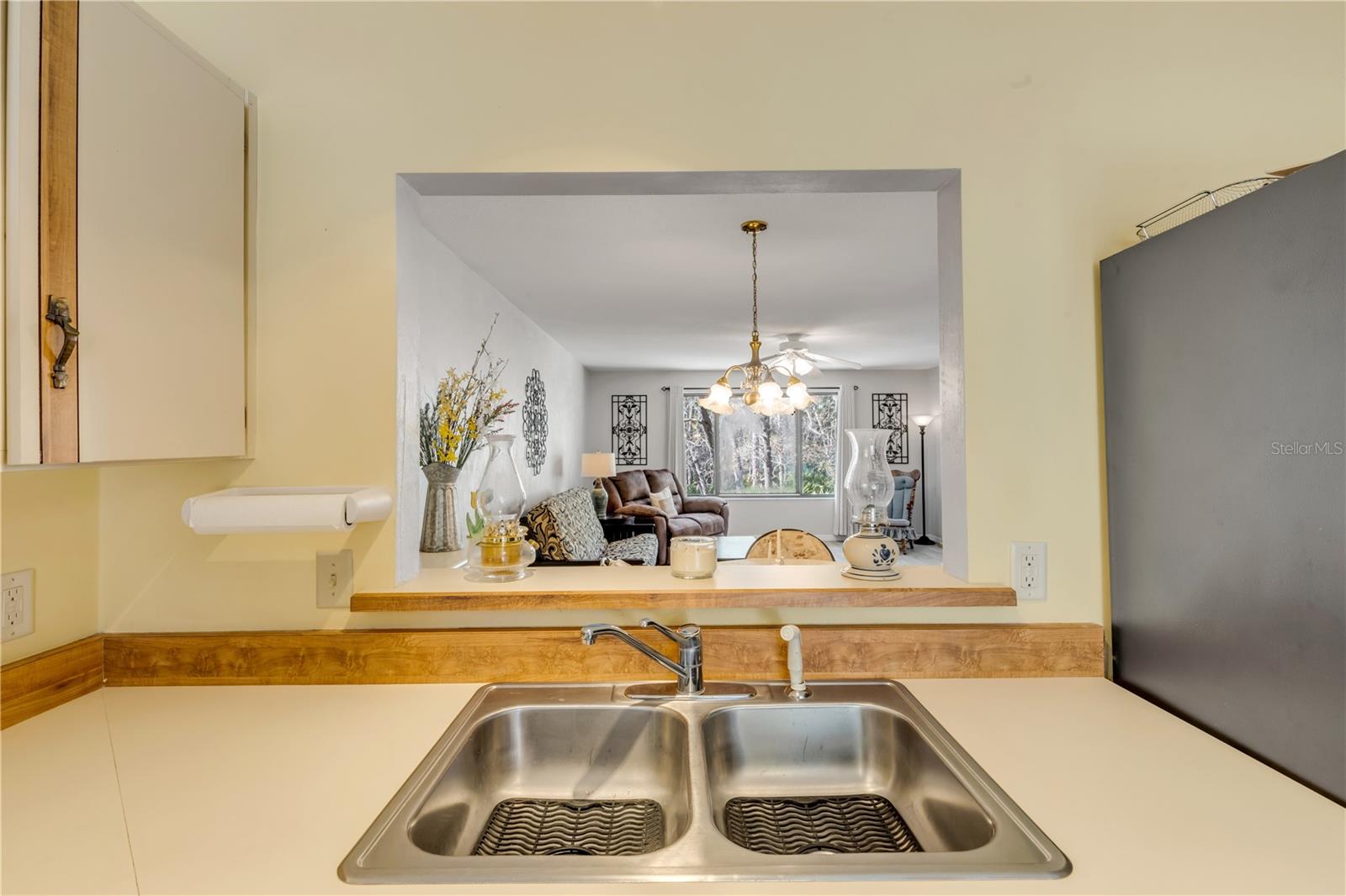 Image 16 of 41 For 47 Crooked Pine Road