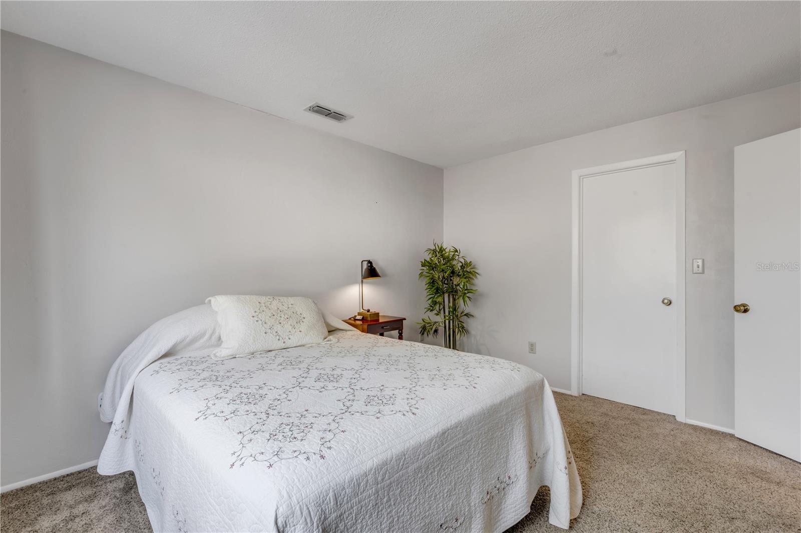 Image 24 of 41 For 47 Crooked Pine Road