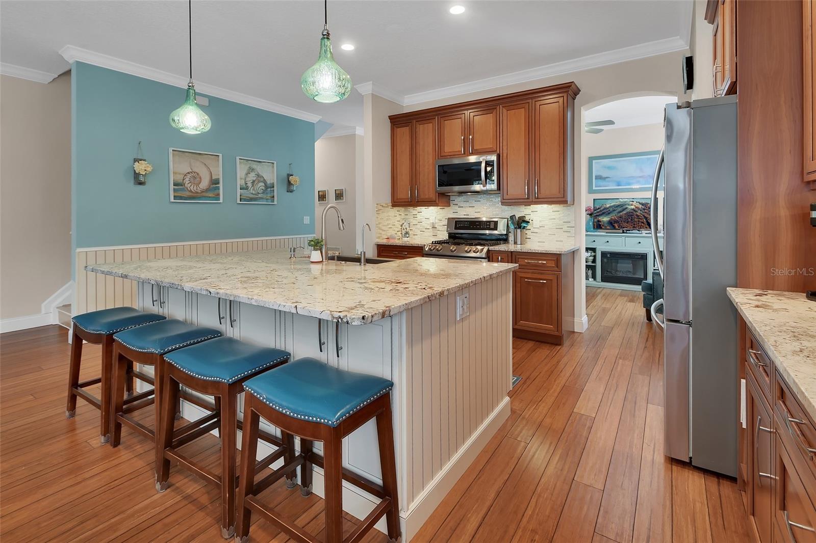 Image 10 of 75 For 103 Ridgeway Boulevard