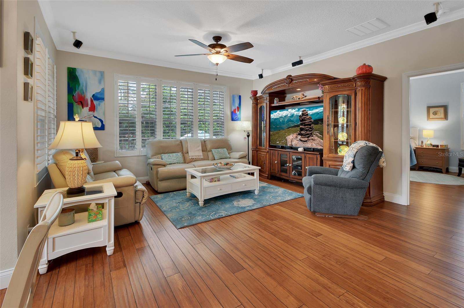 Image 15 of 75 For 103 Ridgeway Boulevard