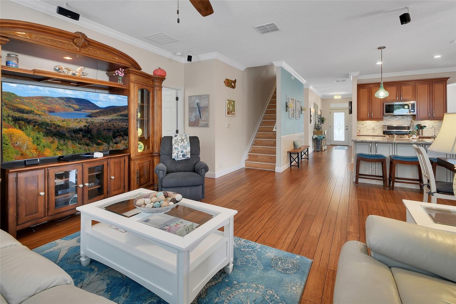 Image 17 of 75 For 103 Ridgeway Boulevard