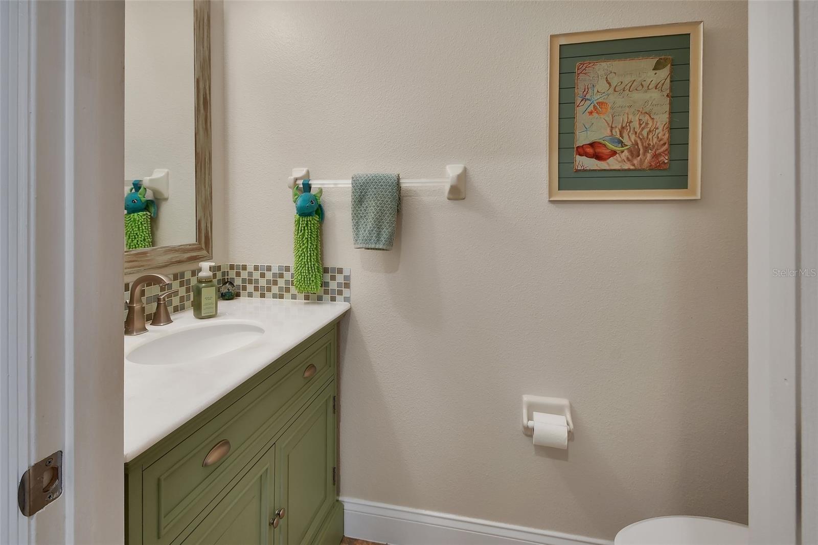 Image 25 of 75 For 103 Ridgeway Boulevard