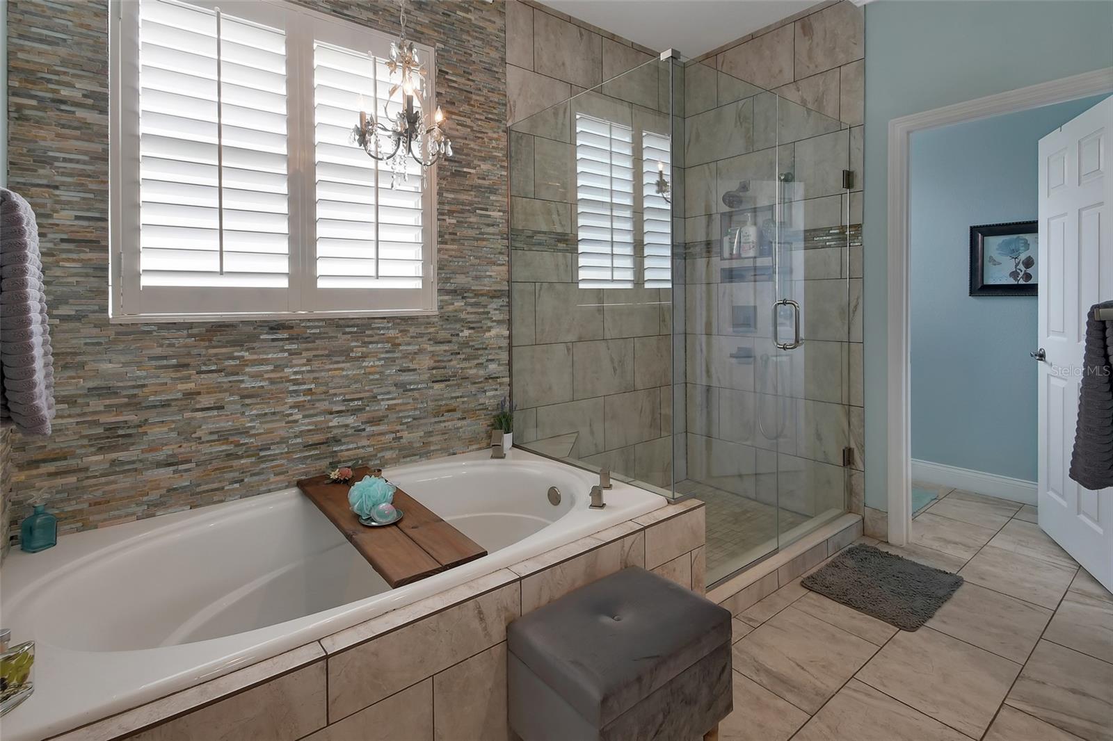 Image 32 of 75 For 103 Ridgeway Boulevard