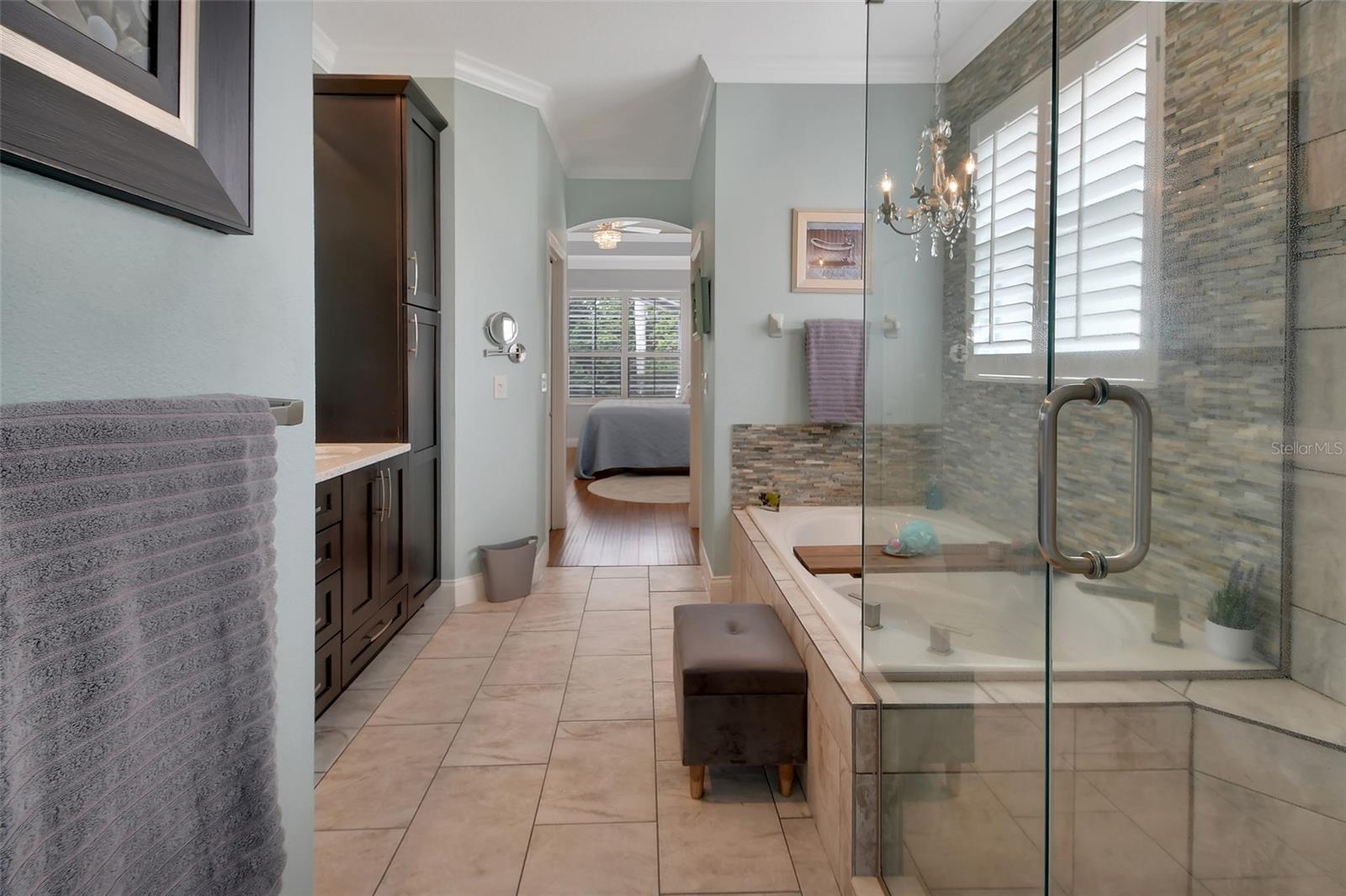 Image 34 of 75 For 103 Ridgeway Boulevard