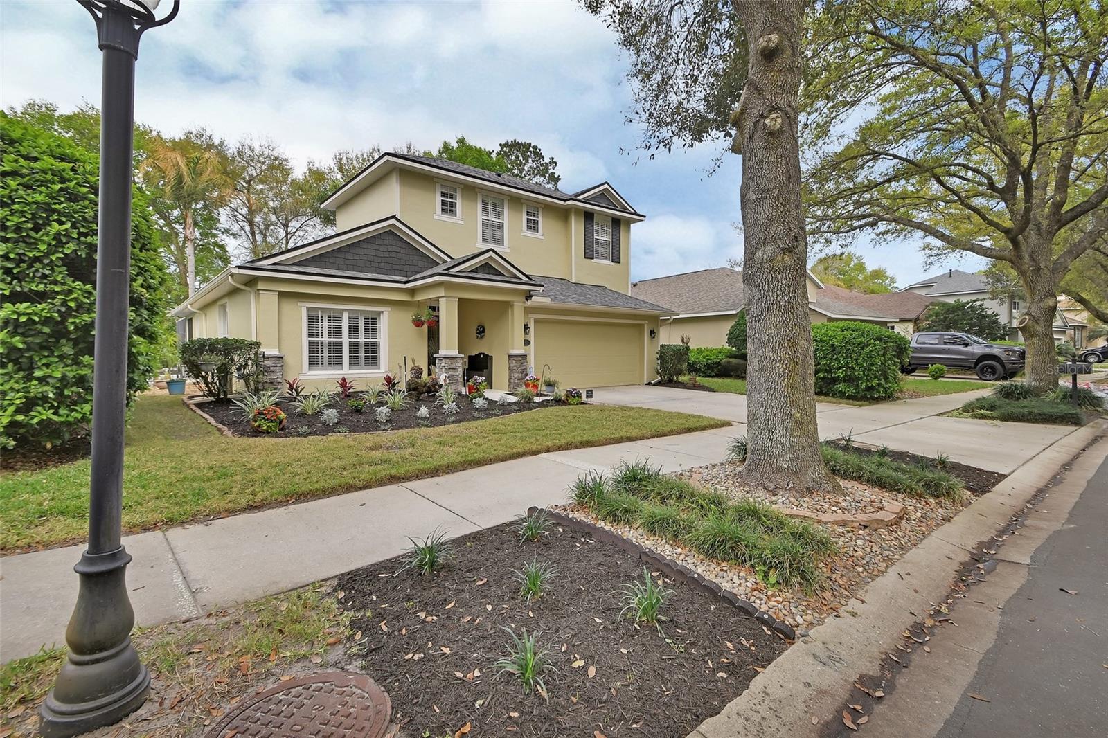 Image 61 of 75 For 103 Ridgeway Boulevard