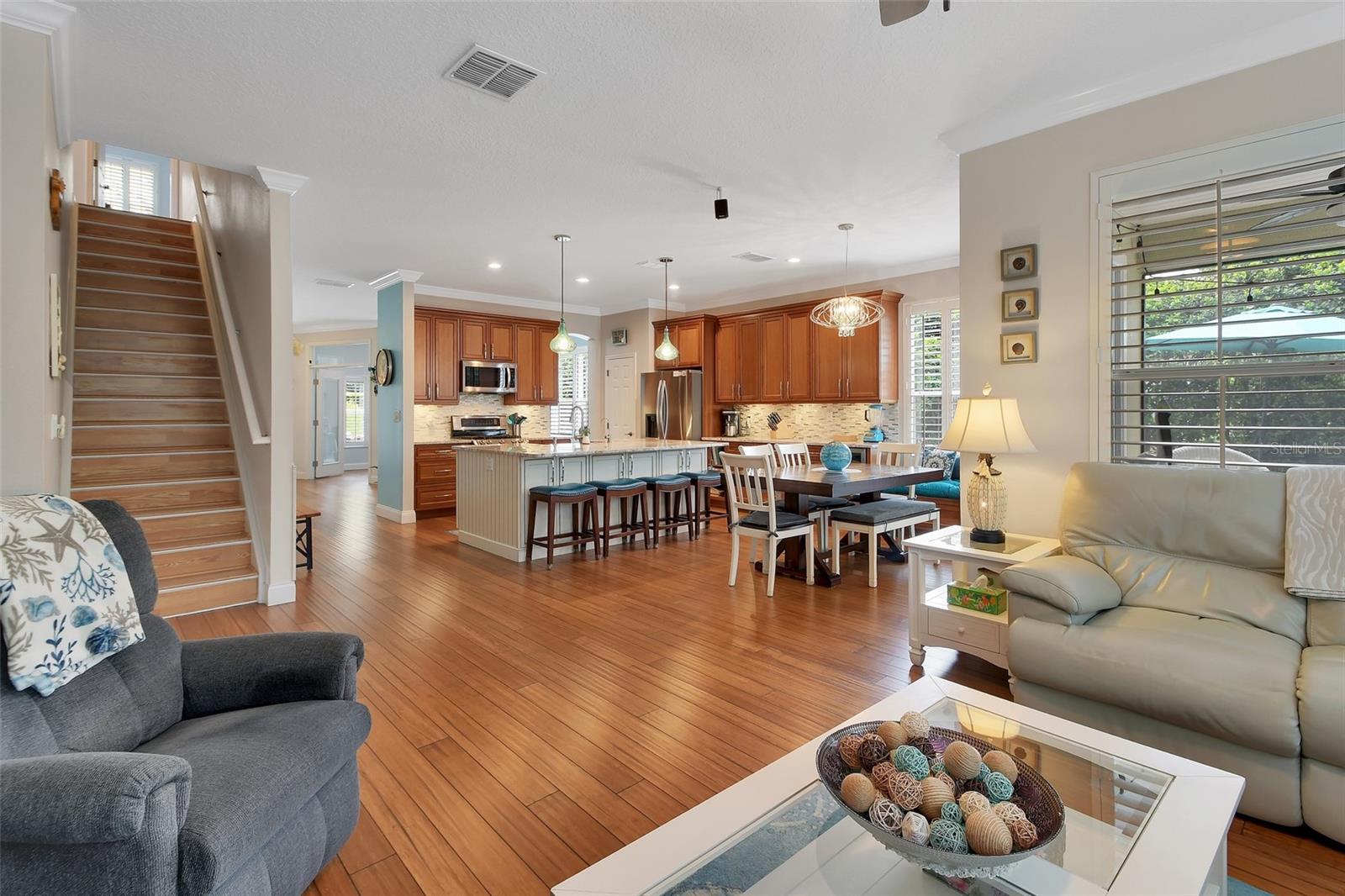 Image 8 of 75 For 103 Ridgeway Boulevard