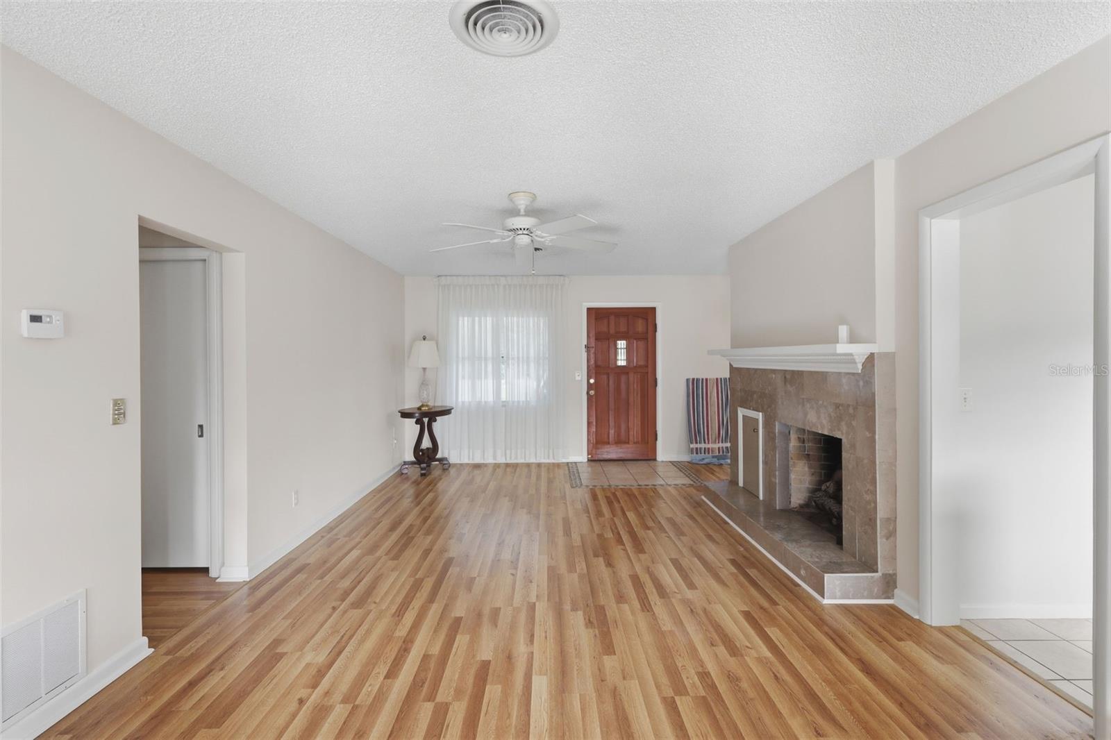 Image 14 of 54 For 3335 Grand Avenue