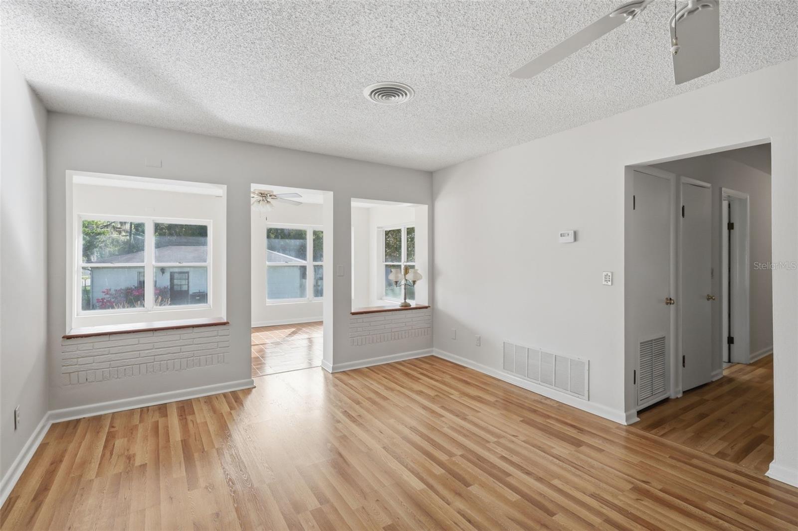 Image 18 of 54 For 3335 Grand Avenue