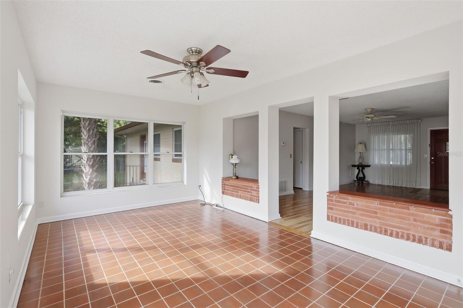 Image 21 of 54 For 3335 Grand Avenue