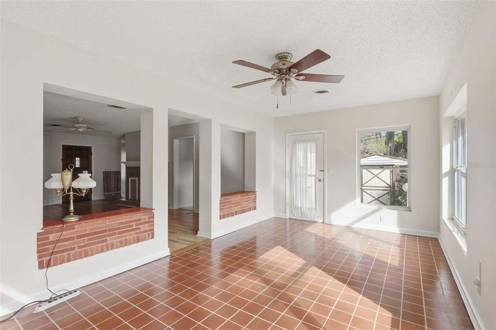 Image 22 of 54 For 3335 Grand Avenue