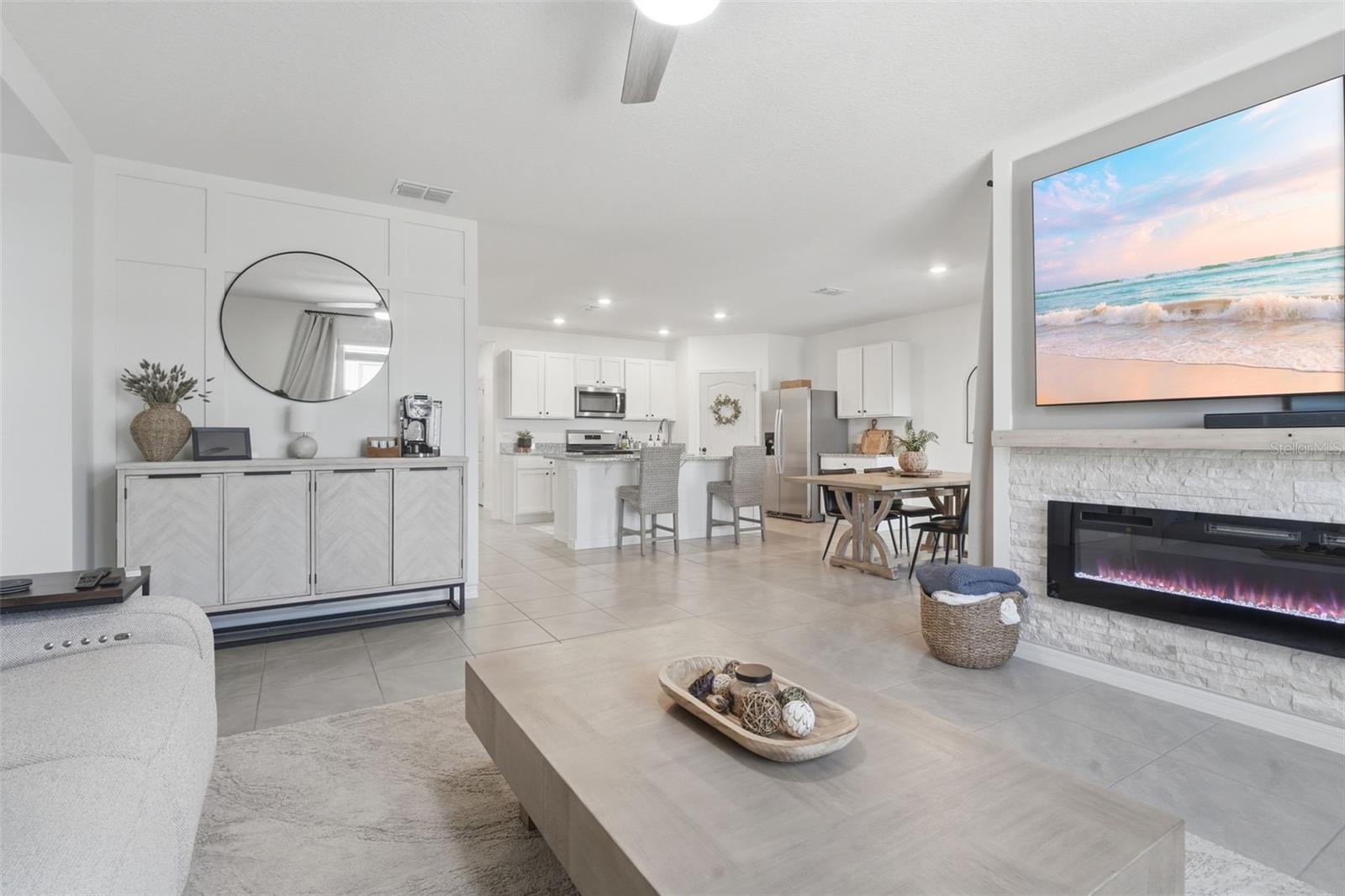 Image 19 of 46 For 599 Lazio Circle