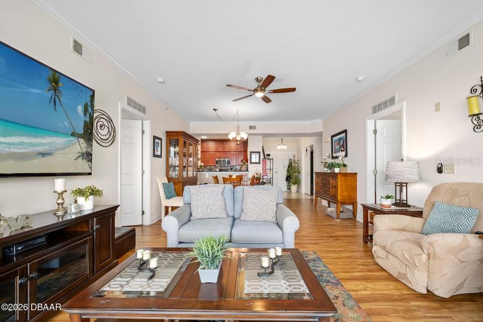 Image 15 of 37 For 2801 Ridgewood Avenue 712