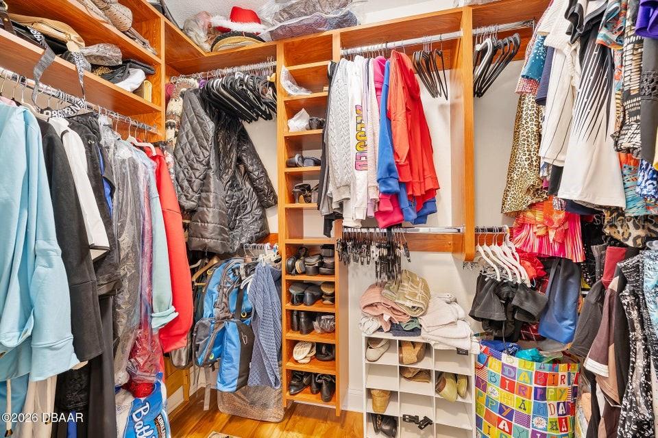 Image 19 of 37 For 2801 Ridgewood Avenue 712