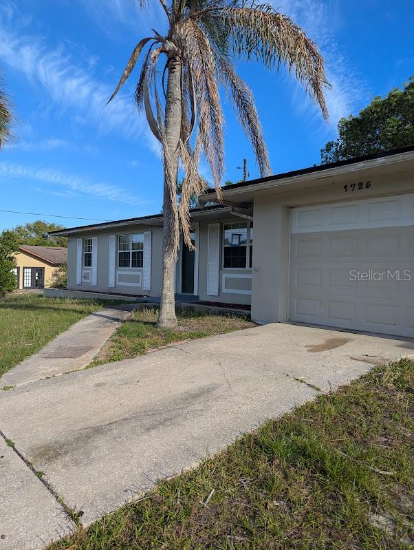 Image 2 of 15 For 1725 Twin Oak Street