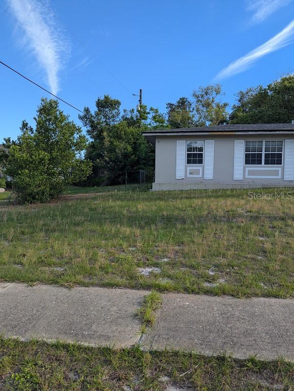 Image 3 of 15 For 1725 Twin Oak Street