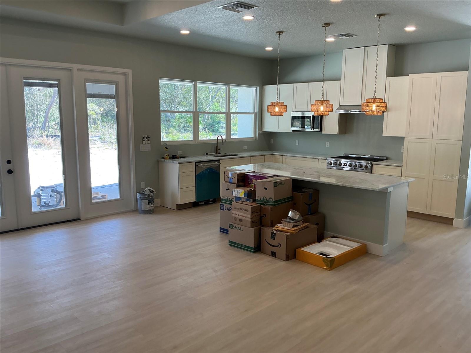 Image 6 of 28 For 2410 Lake Tiny Road