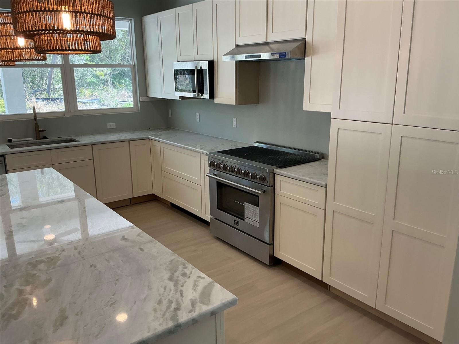 Image 7 of 28 For 2410 Lake Tiny Road