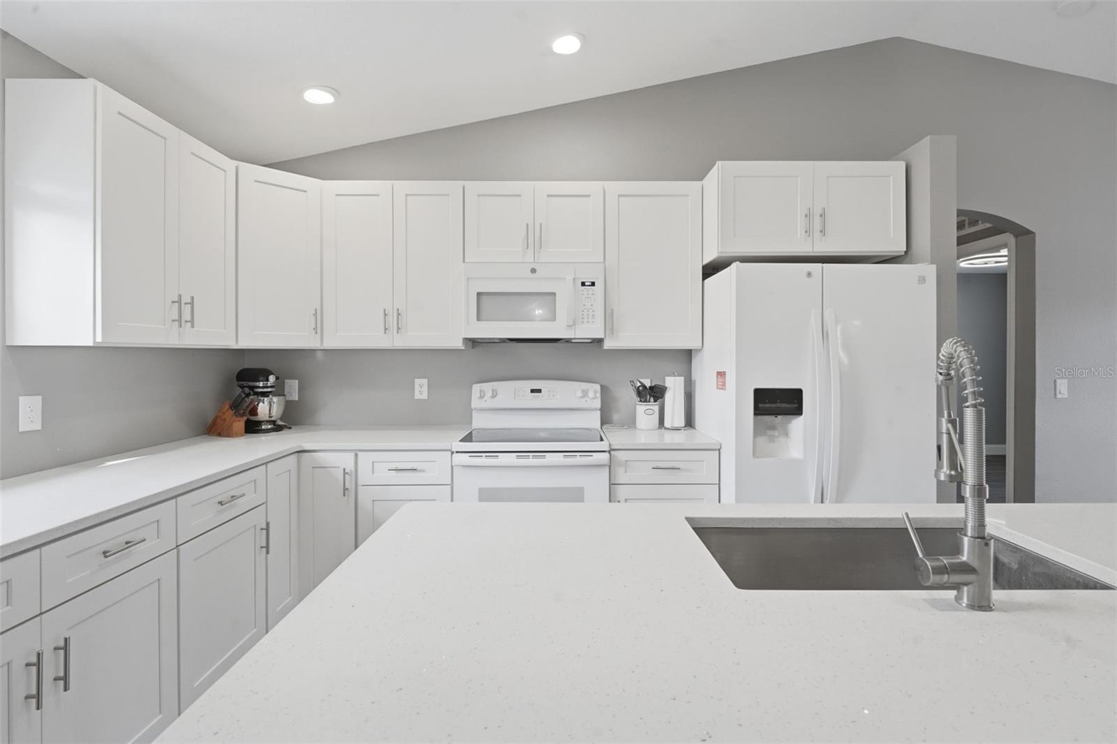 Image 6 of 25 For 205 Sparkman Avenue