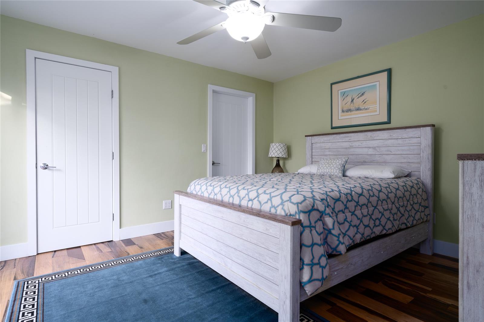 Image 11 of 23 For 4150 Atlantic 107b