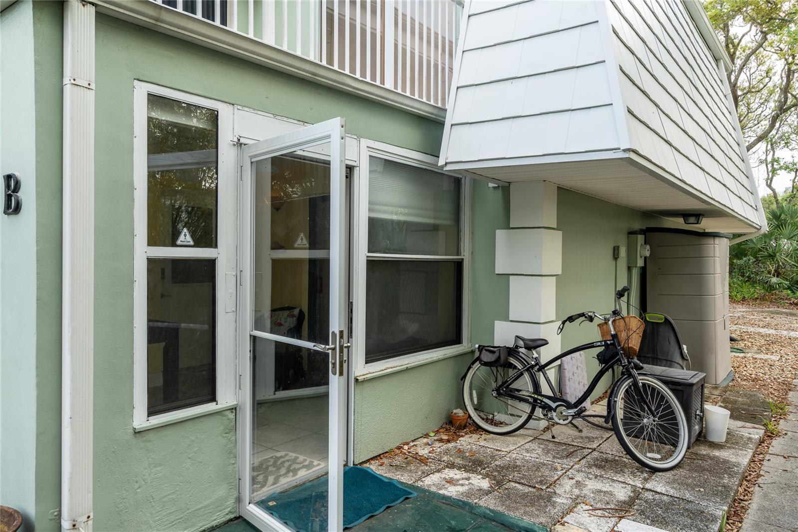 Image 3 of 23 For 4150 Atlantic 107b