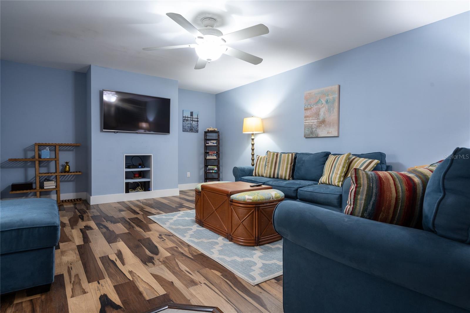 Image 8 of 23 For 4150 Atlantic 107b