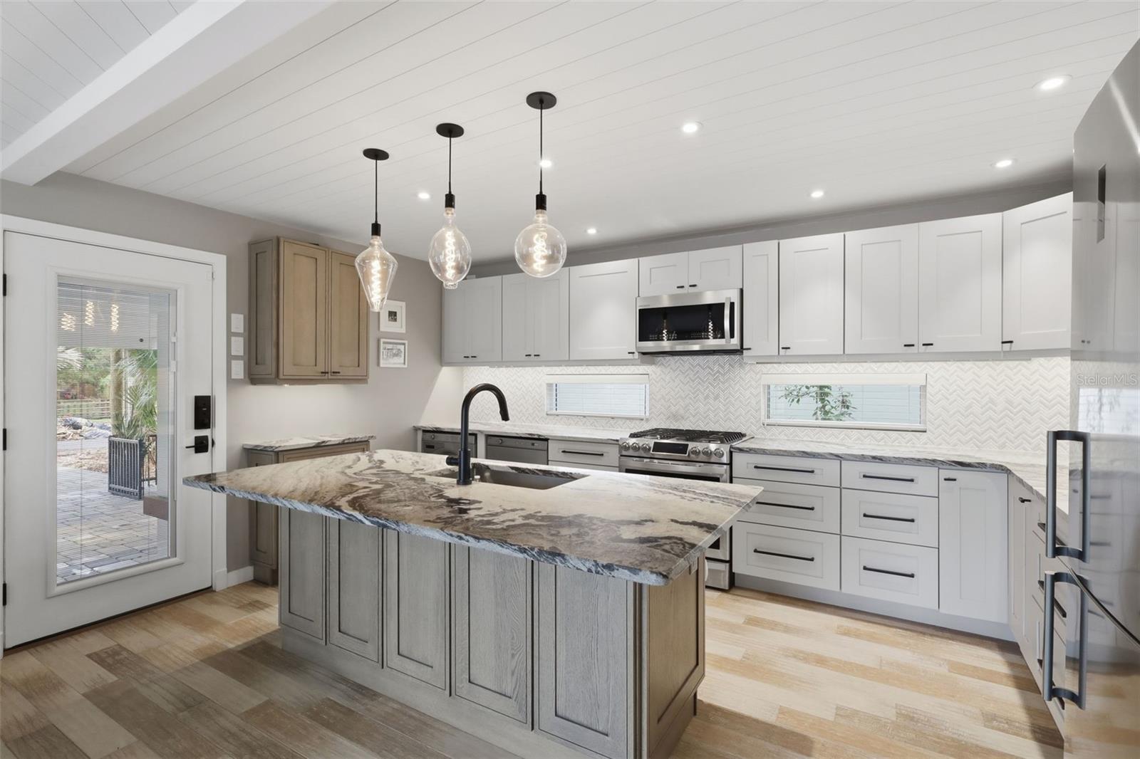 Image 21 of 32 For 306 Pine Street