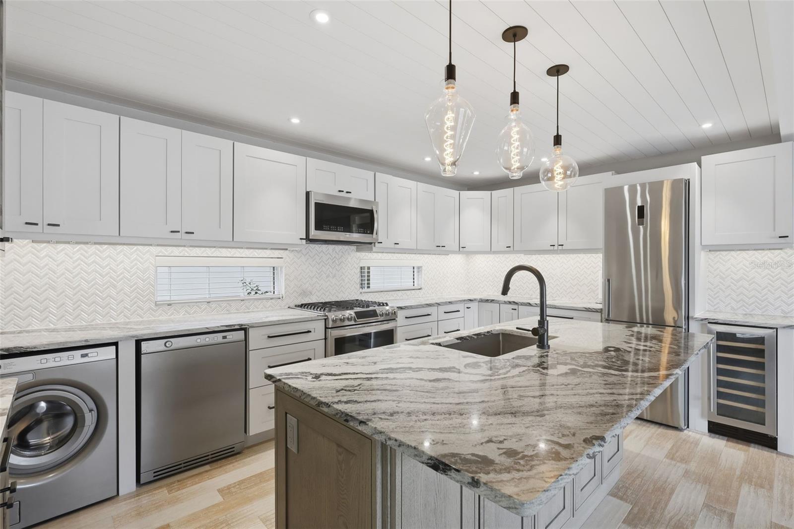 Image 22 of 32 For 306 Pine Street