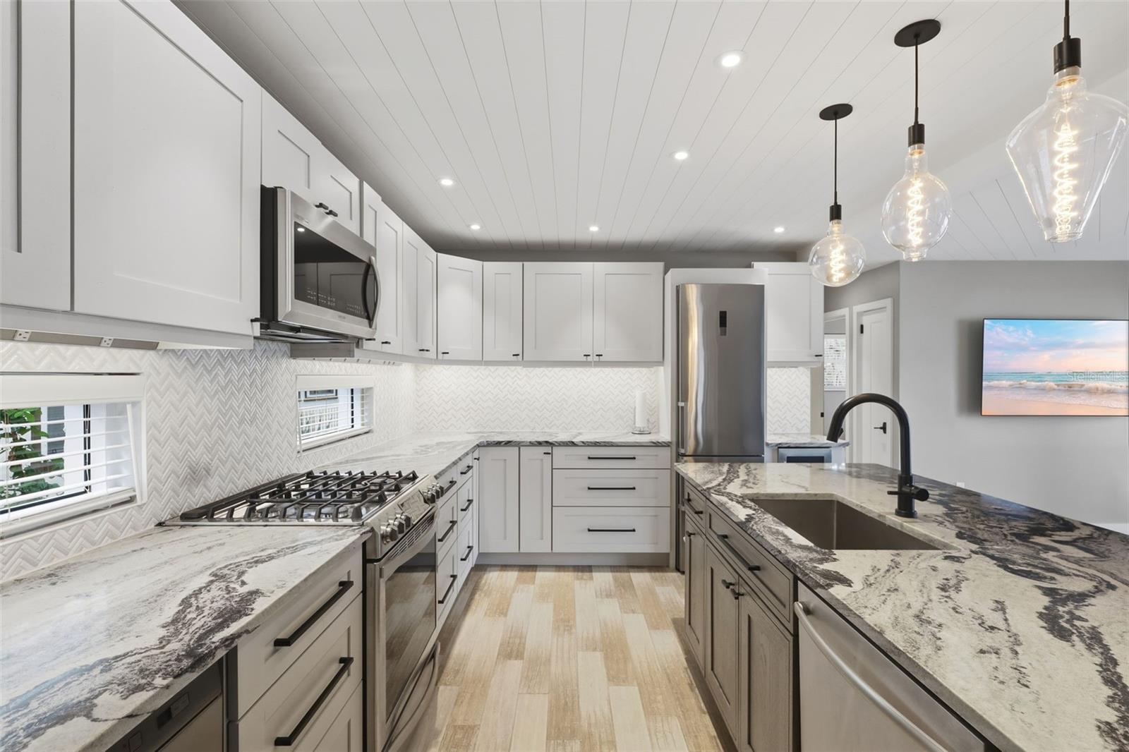 Image 24 of 32 For 306 Pine Street